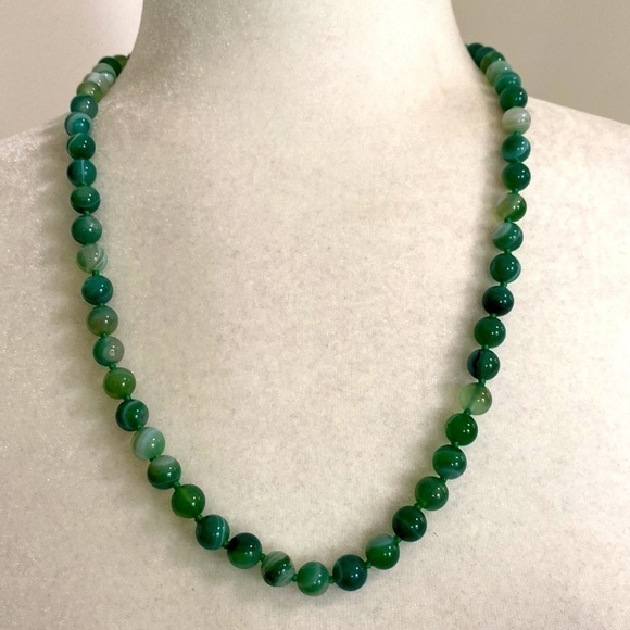 Hand Crafted Jewelry - Handmade Genuine Agate Natural Green Gemstone White Gold Clasp Necklace